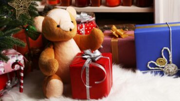 teddy bear gifts Christmas tree